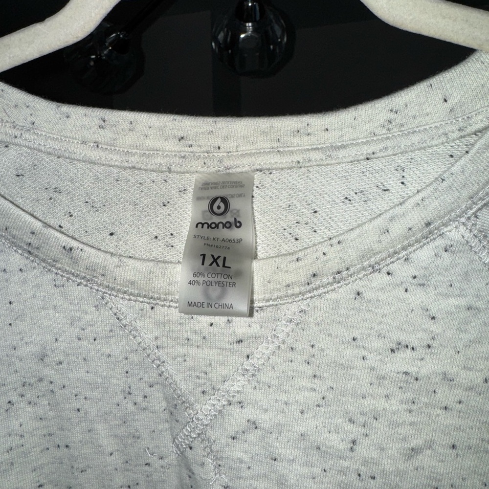 Mono B Light Speckled Pullover - Picture 3 of 4